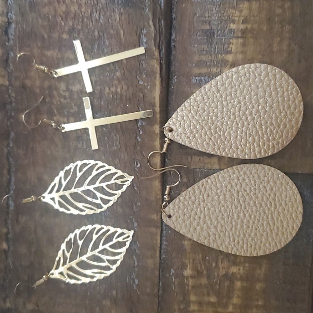 Trio set of earrings